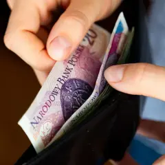 Ile zarabia elektryk na statku? Zarobki, które mogą zaskoczyć