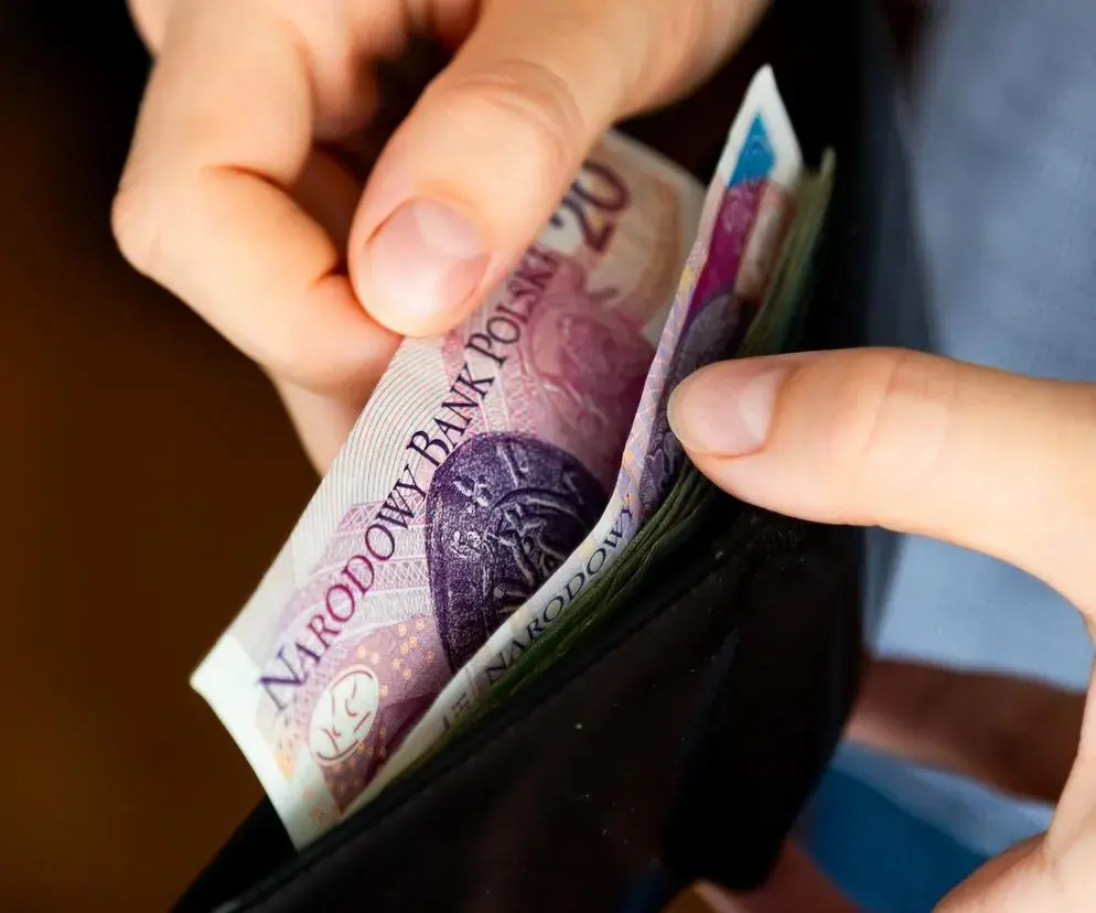 Ile zarabia elektryk na statku? Zarobki, które mogą zaskoczyć