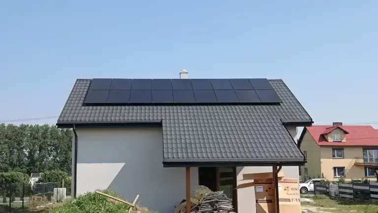 Zdjęcie Instalacja fotowoltaiczna 3 6 kW: Jak zaoszczędzić na rachunkach za prąd